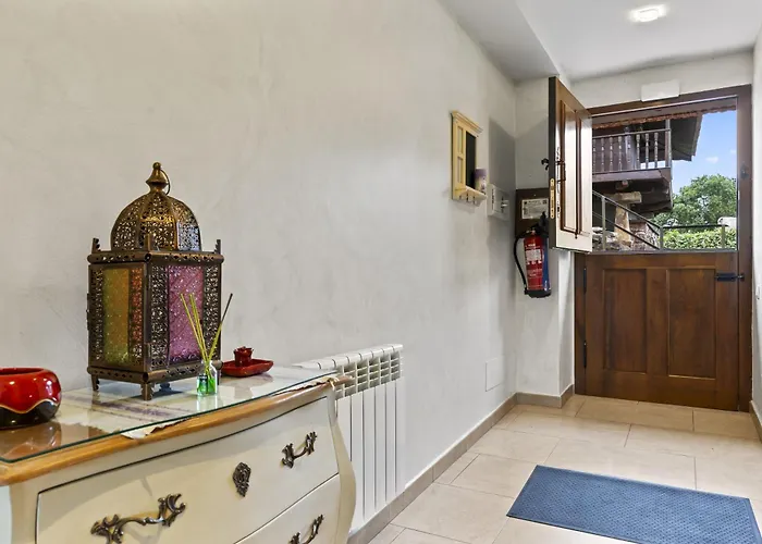 La Llosa Apartment *